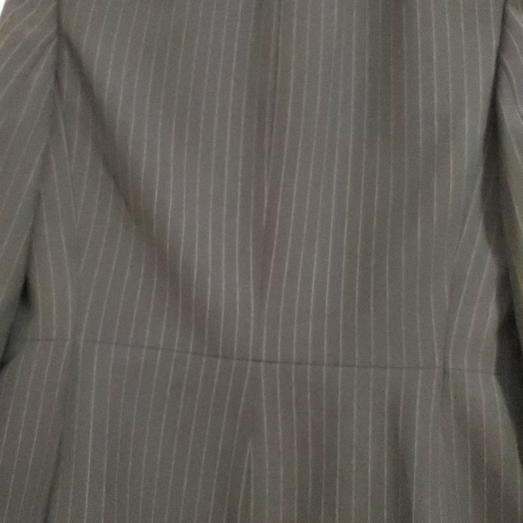 Ladies Jacket - Picture 3 of 10